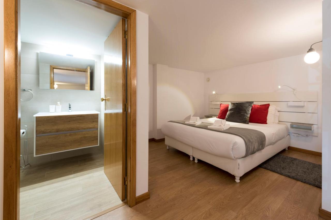 Lovelystay - The Porto Getaway Duplex - Free Parking Экстерьер фото