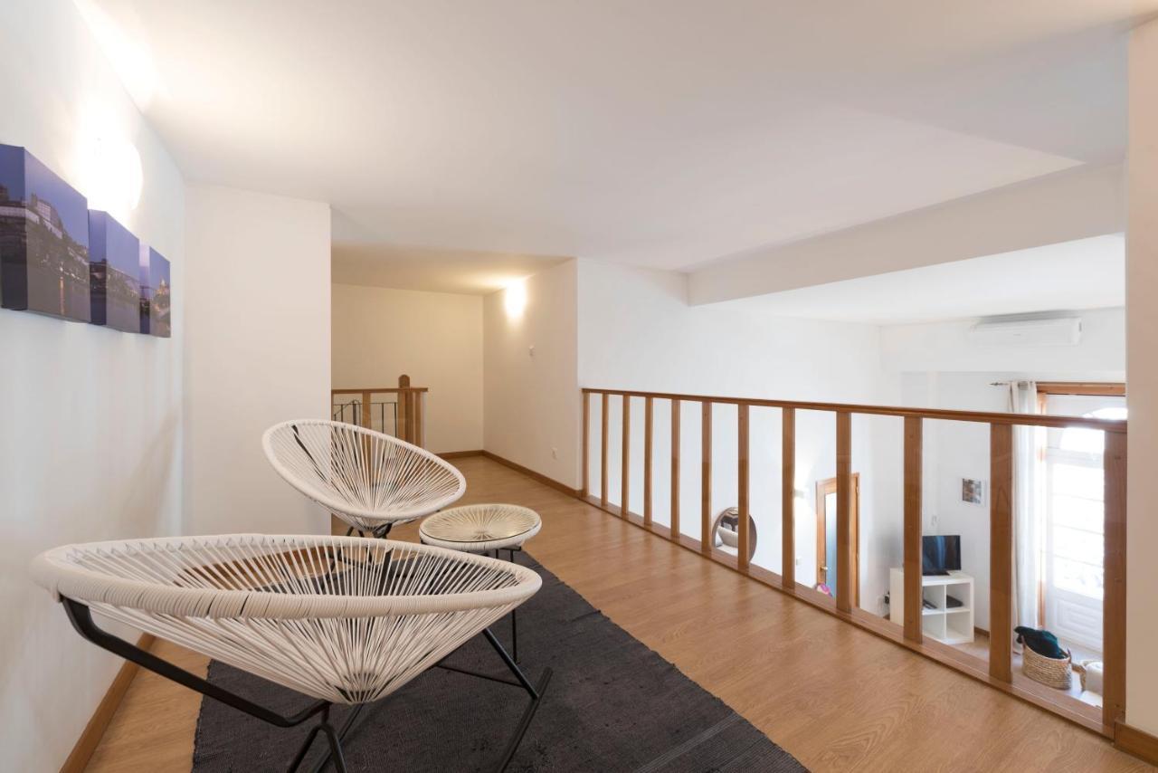 Lovelystay - The Porto Getaway Duplex - Free Parking Экстерьер фото