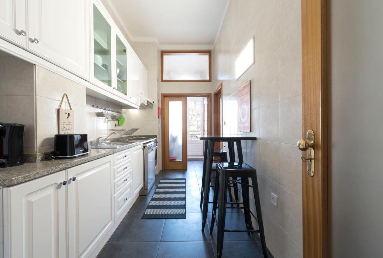 Lovelystay - The Porto Getaway Duplex - Free Parking Экстерьер фото