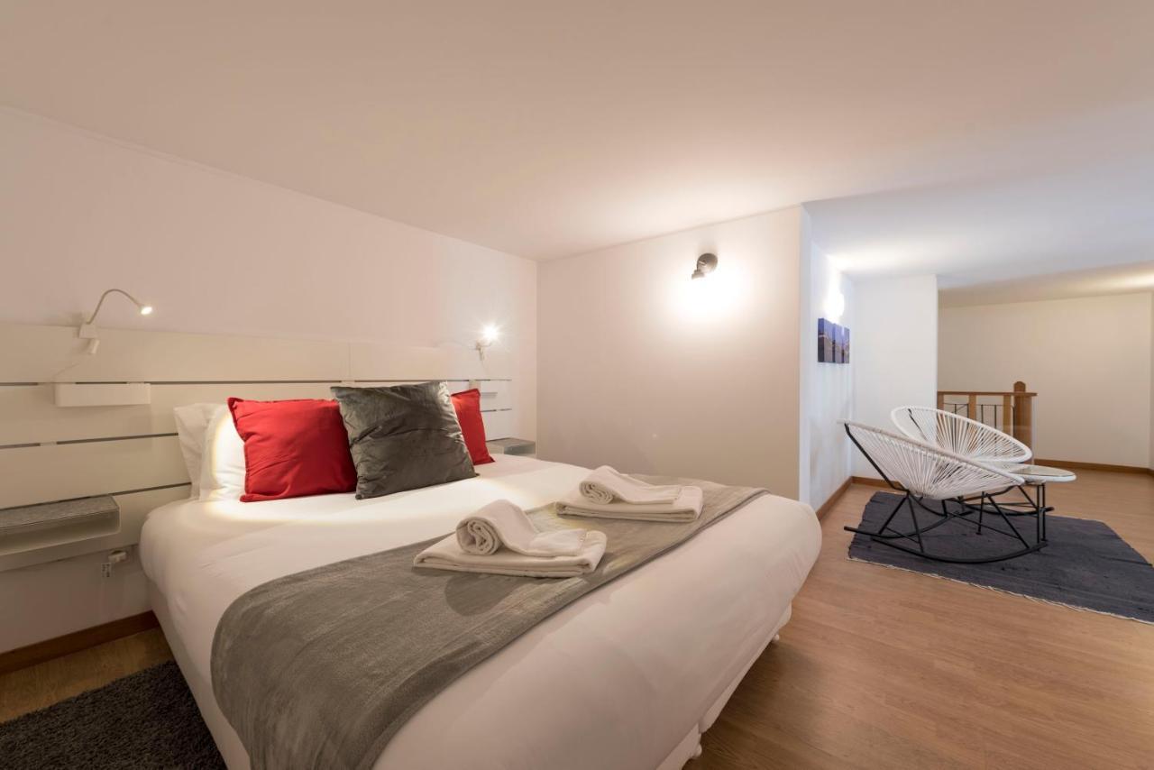 Lovelystay - The Porto Getaway Duplex - Free Parking Экстерьер фото