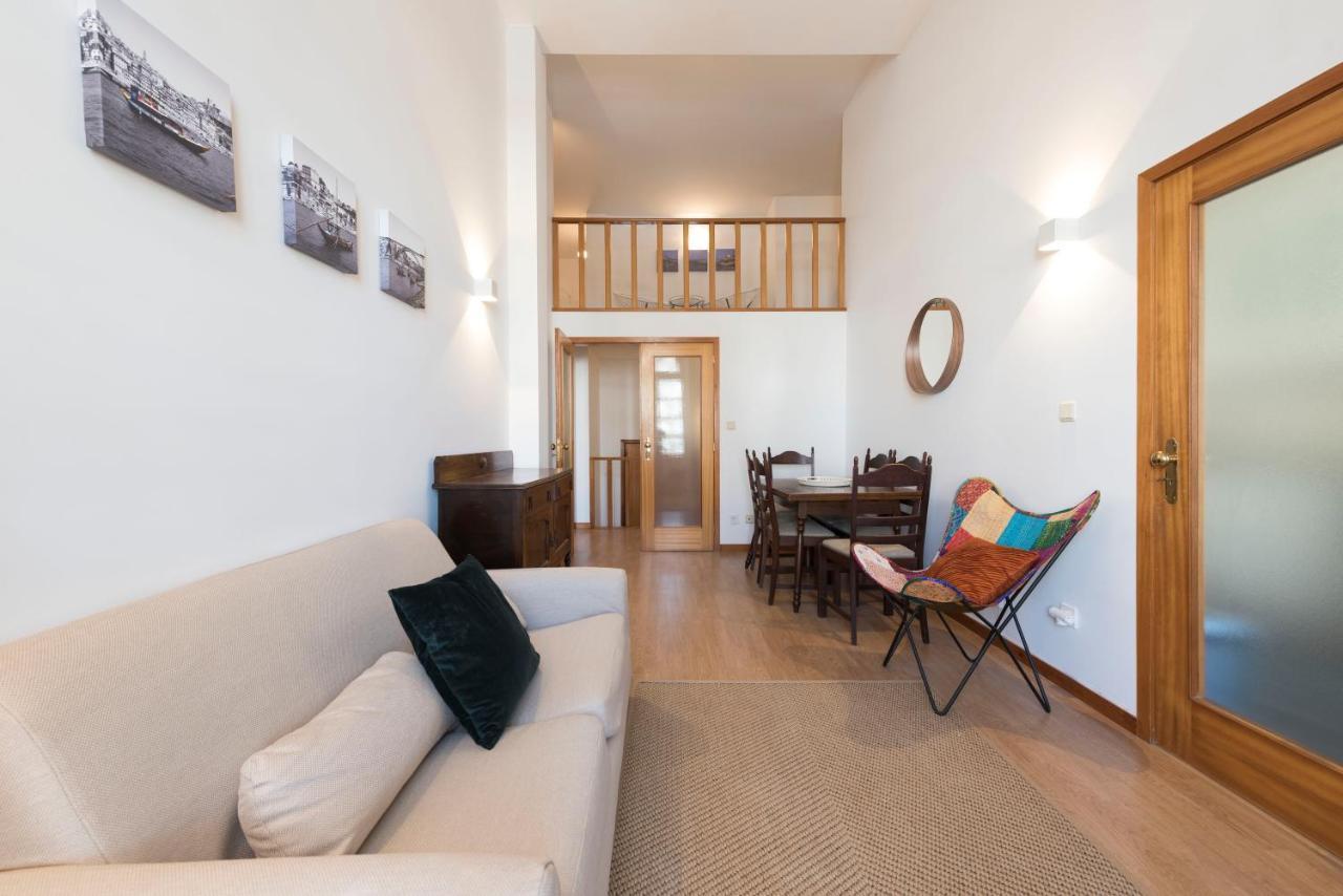 Lovelystay - The Porto Getaway Duplex - Free Parking Экстерьер фото